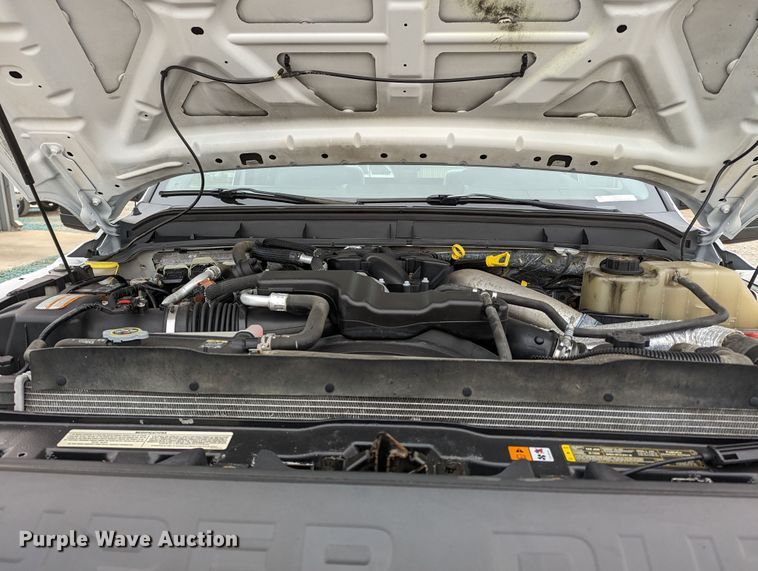 image for item LF9726 2011 Ford F450 Super Duty  truck cab and chassis