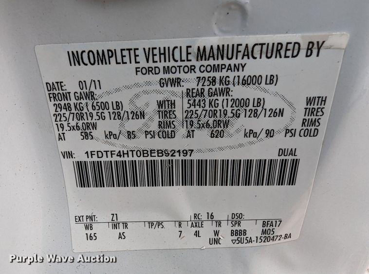 image for item LF9726 2011 Ford F450 Super Duty  truck cab and chassis