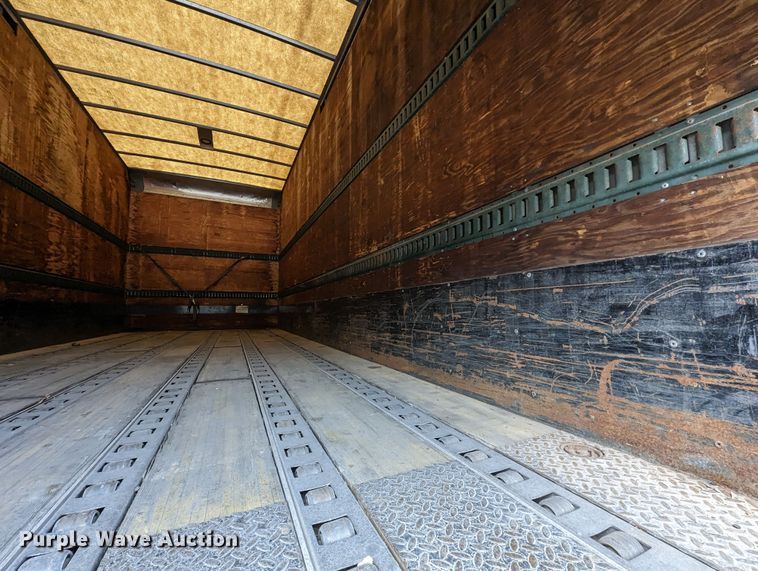 image for item LF9729 2002 Freightliner FL70  box truck