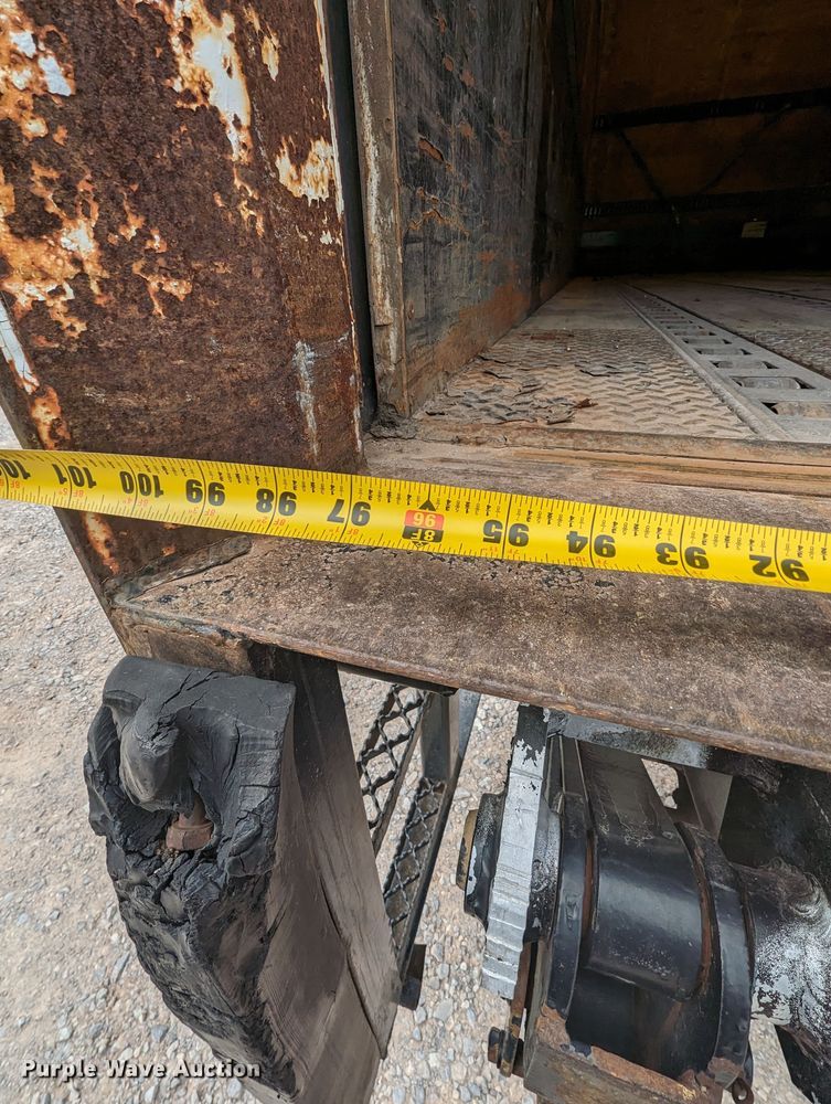 image for item LF9729 2002 Freightliner FL70  box truck