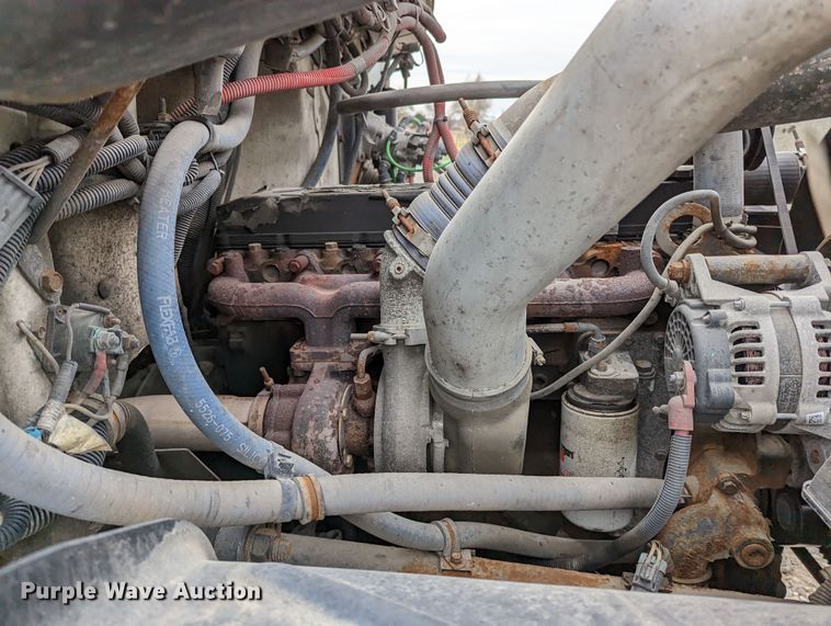 image for item LF9729 2002 Freightliner FL70  box truck