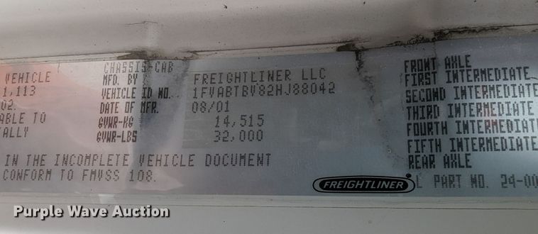 image for item LF9729 2002 Freightliner FL70  box truck