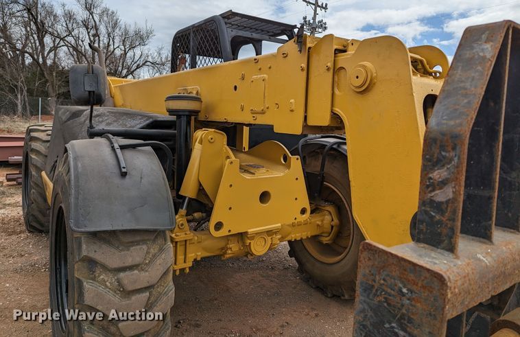 image for item LF9733 2001 Caterpillar TH83  telehandler