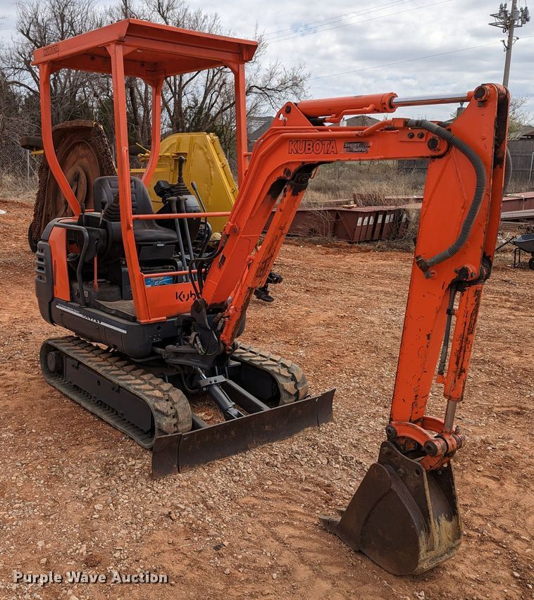 image for item LF9736 2002 Kubota KX41-2  mini excavator