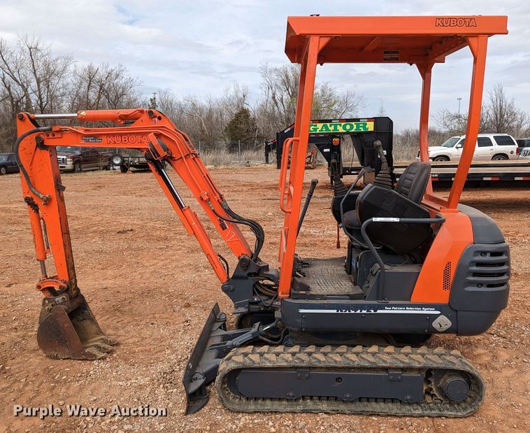image for item LF9736 2002 Kubota KX41-2  mini excavator