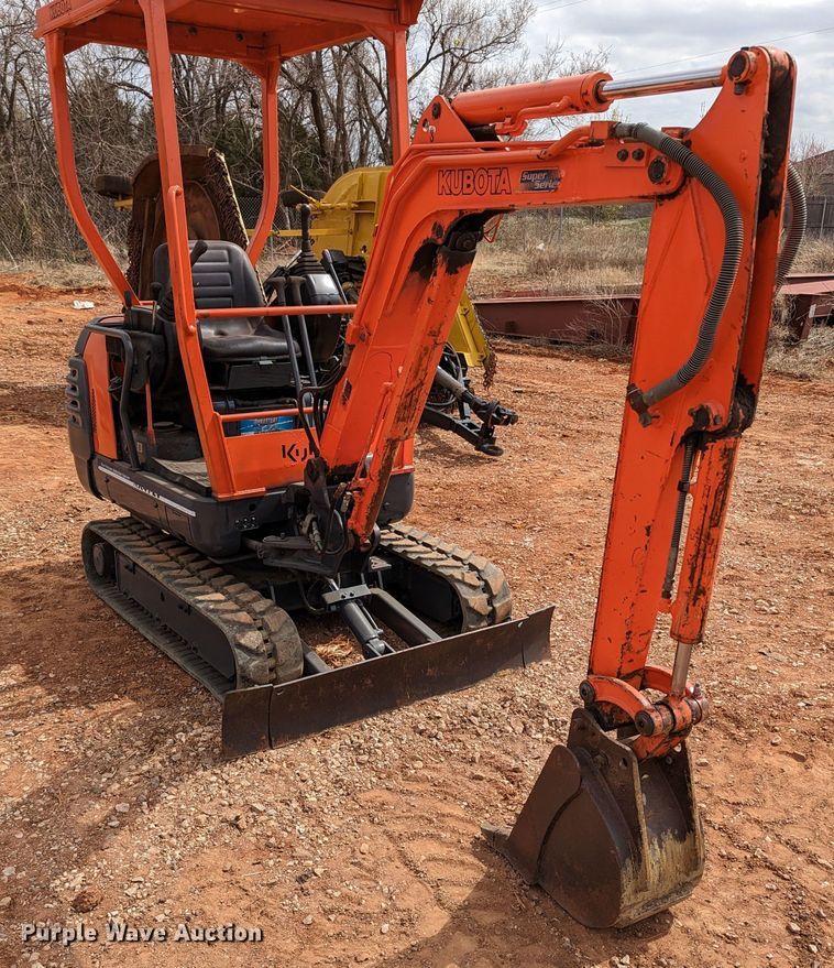 image for item LF9736 2002 Kubota KX41-2  mini excavator