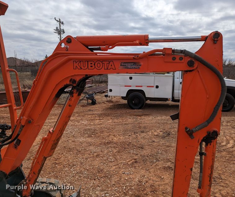image for item LF9736 2002 Kubota KX41-2  mini excavator
