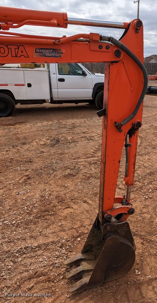 image for item LF9736 2002 Kubota KX41-2  mini excavator