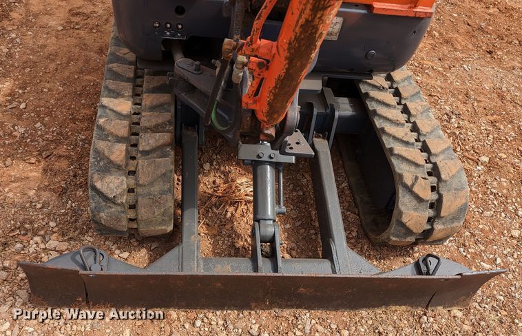 image for item LF9736 2002 Kubota KX41-2  mini excavator