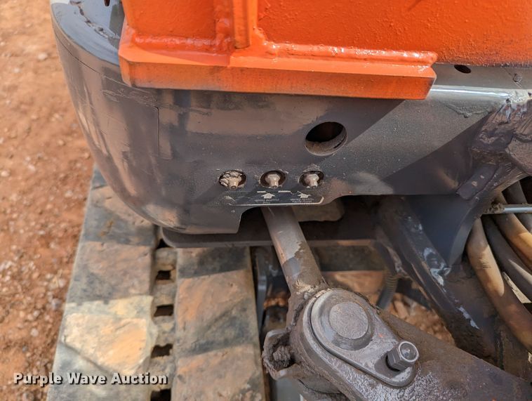 image for item LF9736 2002 Kubota KX41-2  mini excavator