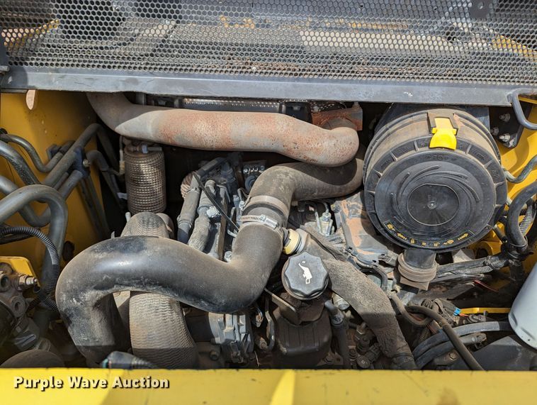 image for item LF9738 2018 New Holland C227 tracked skid steer loader