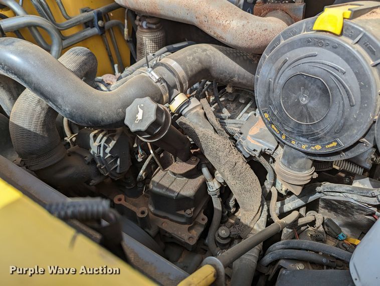 image for item LF9738 2018 New Holland C227 tracked skid steer loader