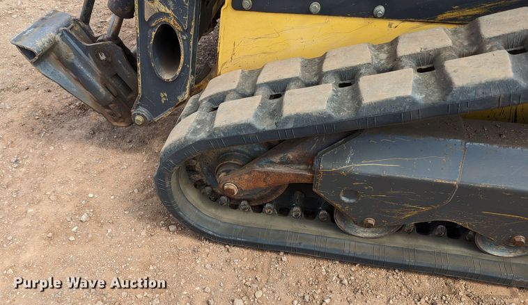 image for item LF9738 2018 New Holland C227 tracked skid steer loader