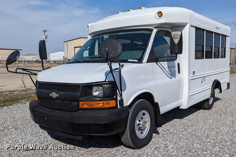 image for item LF9739 2009 Chevrolet Express G3500  school bus