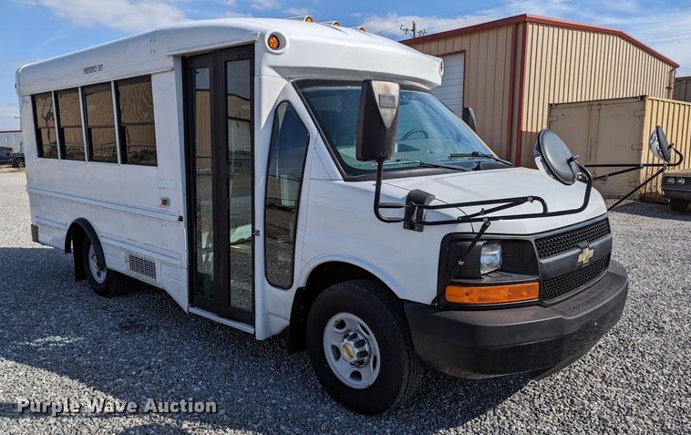 image for item LF9739 2009 Chevrolet Express G3500  school bus