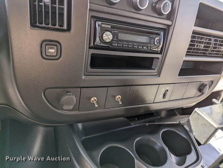 image for item LF9739 2009 Chevrolet Express G3500  school bus