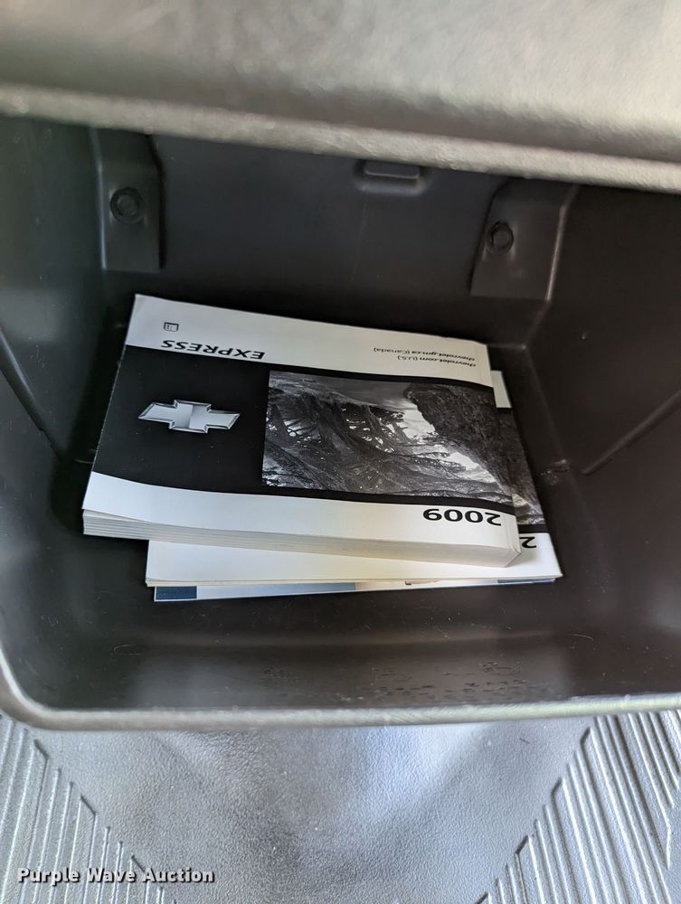 image for item LF9739 2009 Chevrolet Express G3500  school bus