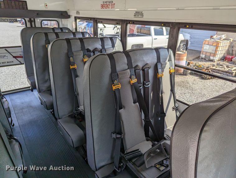 image for item LF9739 2009 Chevrolet Express G3500  school bus