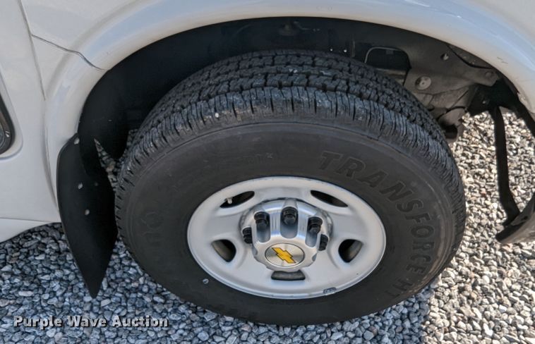 image for item LF9739 2009 Chevrolet Express G3500  school bus