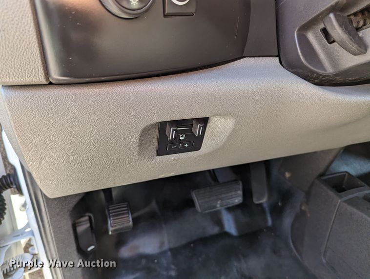 image for item LF9740 2011 Chevrolet Silverado 3500HD  Ext. Cab utility bed pickup truck