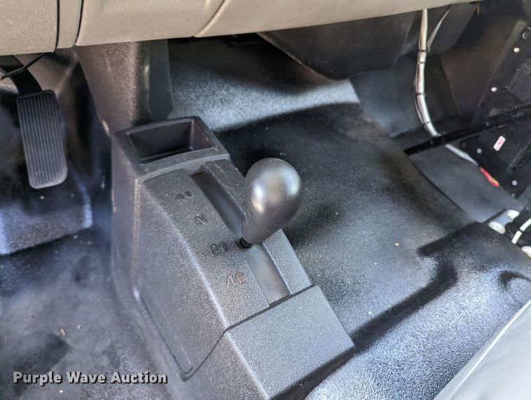 image for item LF9740 2011 Chevrolet Silverado 3500HD  Ext. Cab utility bed pickup truck