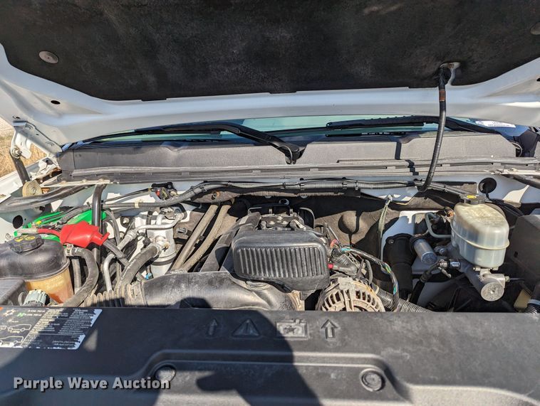 image for item LF9740 2011 Chevrolet Silverado 3500HD  Ext. Cab utility bed pickup truck