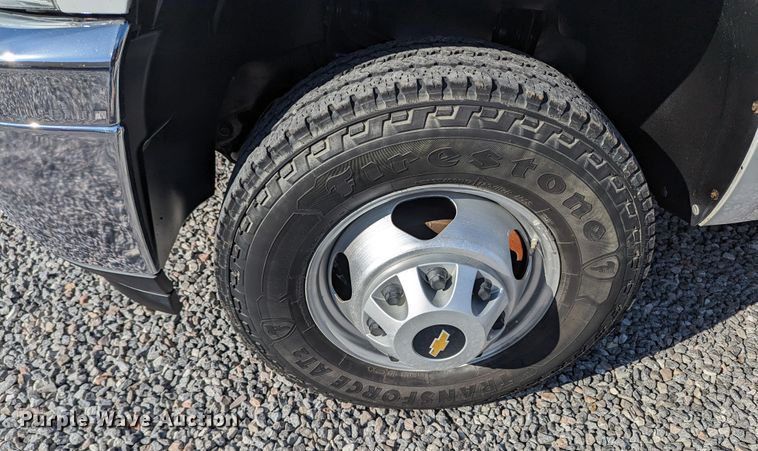 image for item LF9740 2011 Chevrolet Silverado 3500HD  Ext. Cab utility bed pickup truck