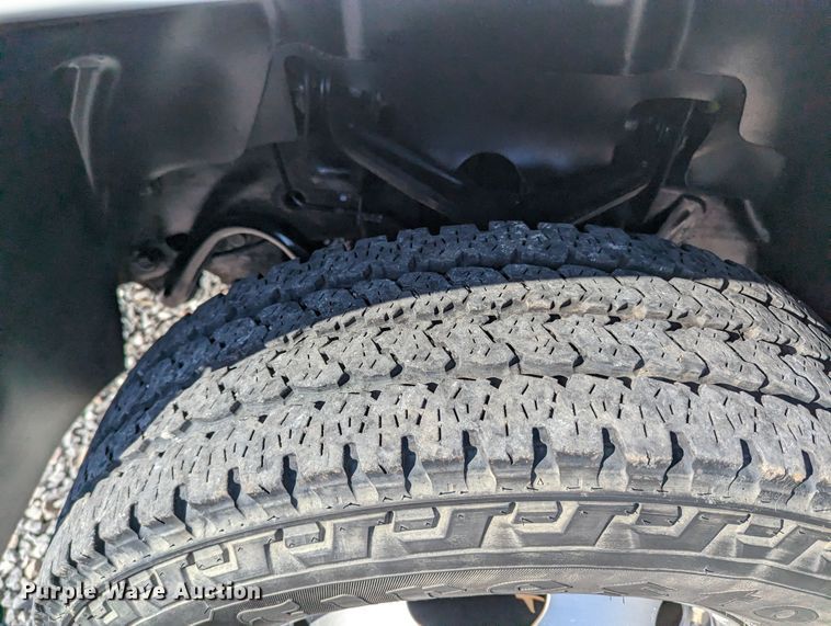 image for item LF9740 2011 Chevrolet Silverado 3500HD  Ext. Cab utility bed pickup truck