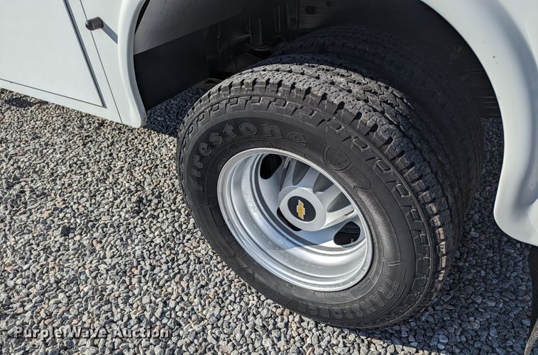 image for item LF9740 2011 Chevrolet Silverado 3500HD  Ext. Cab utility bed pickup truck