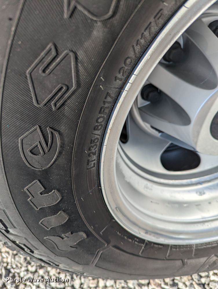 image for item LF9740 2011 Chevrolet Silverado 3500HD  Ext. Cab utility bed pickup truck