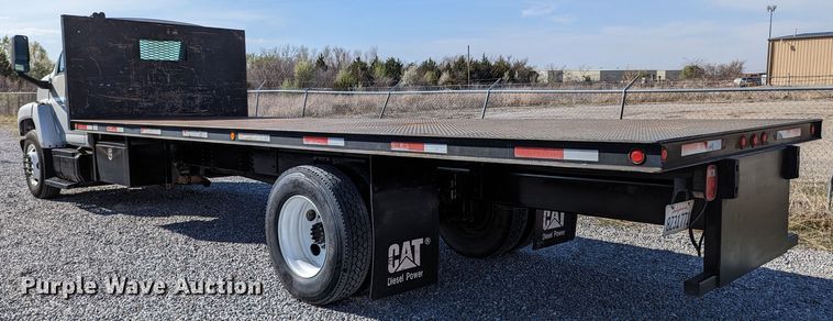 image for item LF9741 2005 GMC C7  flatbed truck