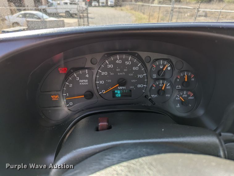 image for item LF9741 2005 GMC C7  flatbed truck