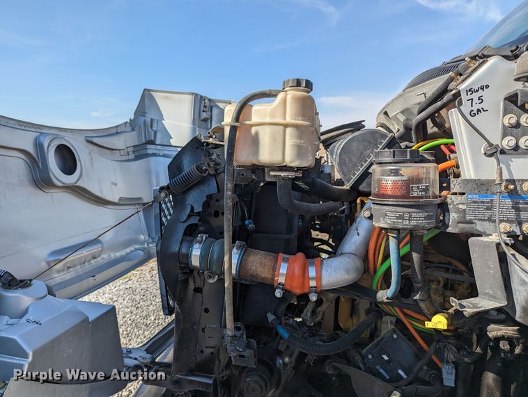 image for item LF9741 2005 GMC C7  flatbed truck