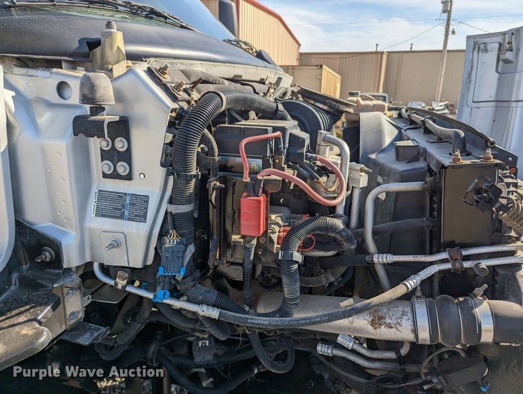 image for item LF9741 2005 GMC C7  flatbed truck