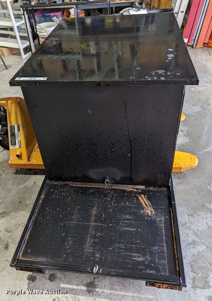 image for item LF9746 Jobsite box