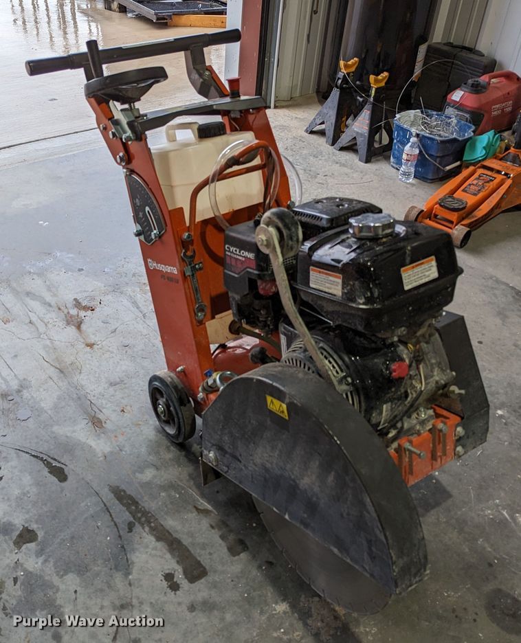 image for item LF9748 Husqvarna FS400  concrete saw
