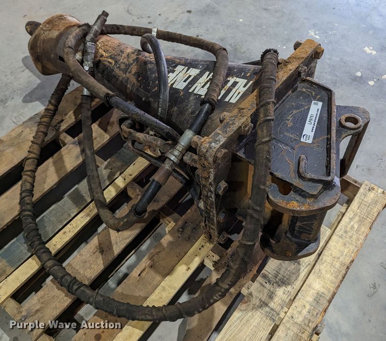 image for item LF9751 Bobcat HB1180  breaker