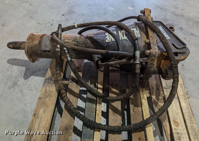 image for item LF9751 Bobcat HB1180  breaker