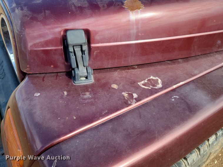 image for item LG9520 2002 Jeep Wrangler  SUV