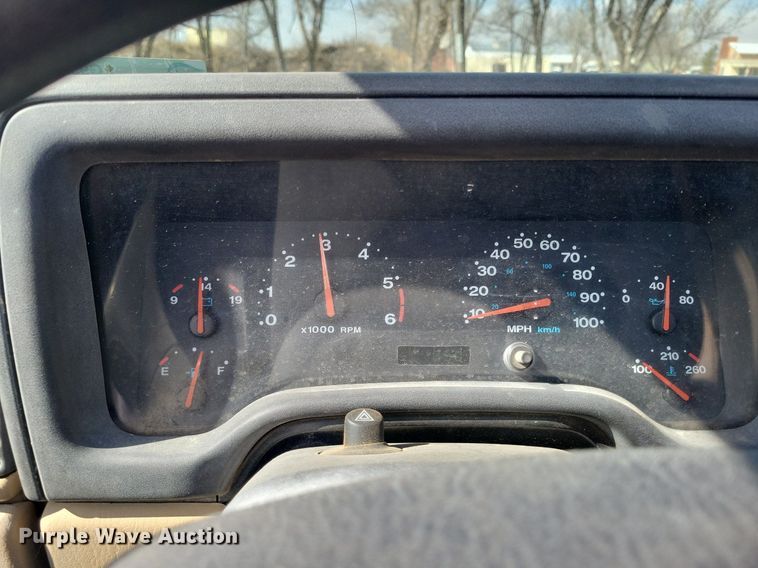 image for item LG9520 2002 Jeep Wrangler  SUV