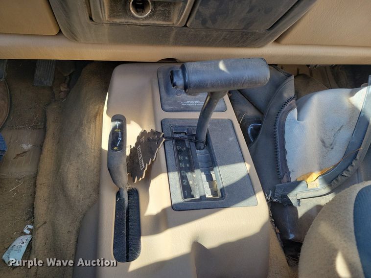 image for item LG9520 2002 Jeep Wrangler  SUV