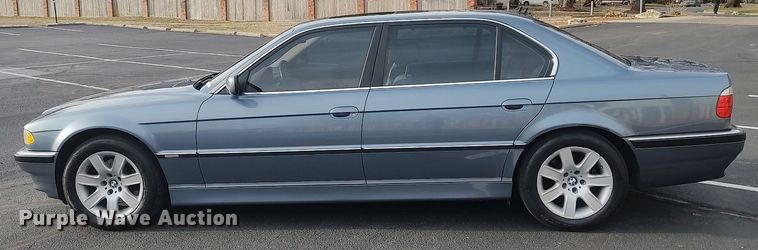 image for item LG9589 2001 BMW 740iL