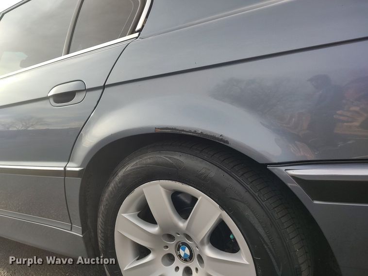 image for item LG9589 2001 BMW 740iL