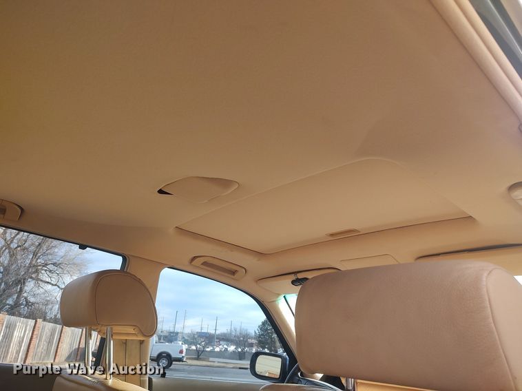 image for item LG9589 2001 BMW 740iL