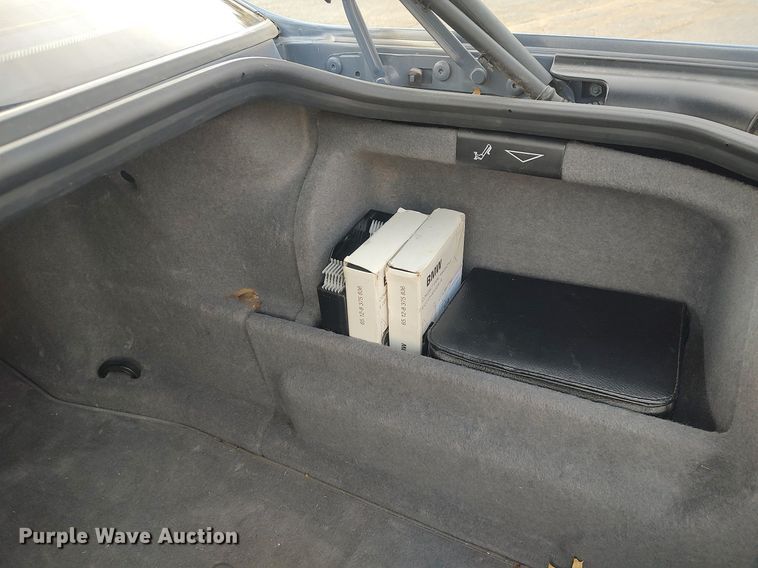 image for item LG9589 2001 BMW 740iL