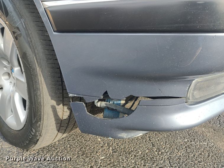 image for item LG9589 2001 BMW 740iL