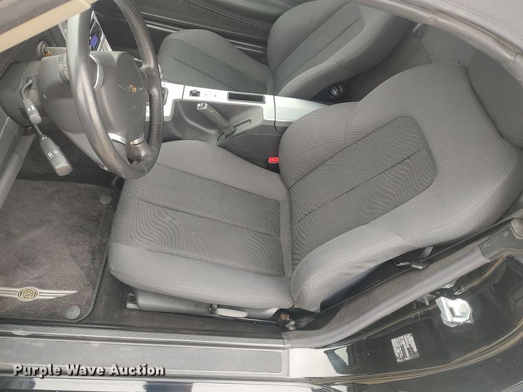 image for item LG9604 2005 Chrysler Crossfire  convertible