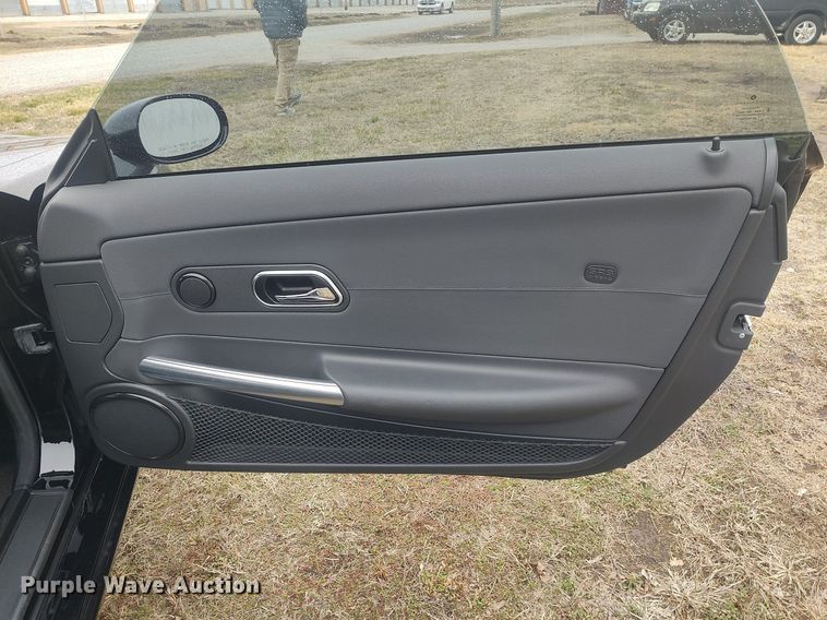 image for item LG9604 2005 Chrysler Crossfire  convertible