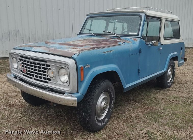 image for item LG9605 1972 Jeep Commando  SUV