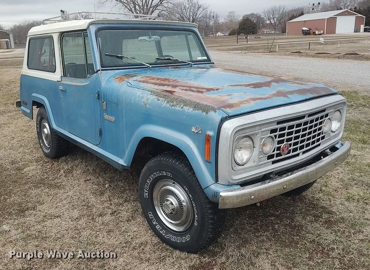 image for item LG9605 1972 Jeep Commando  SUV